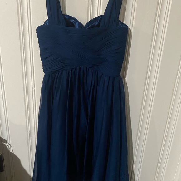 Formal Dress - Picture 2 of 4